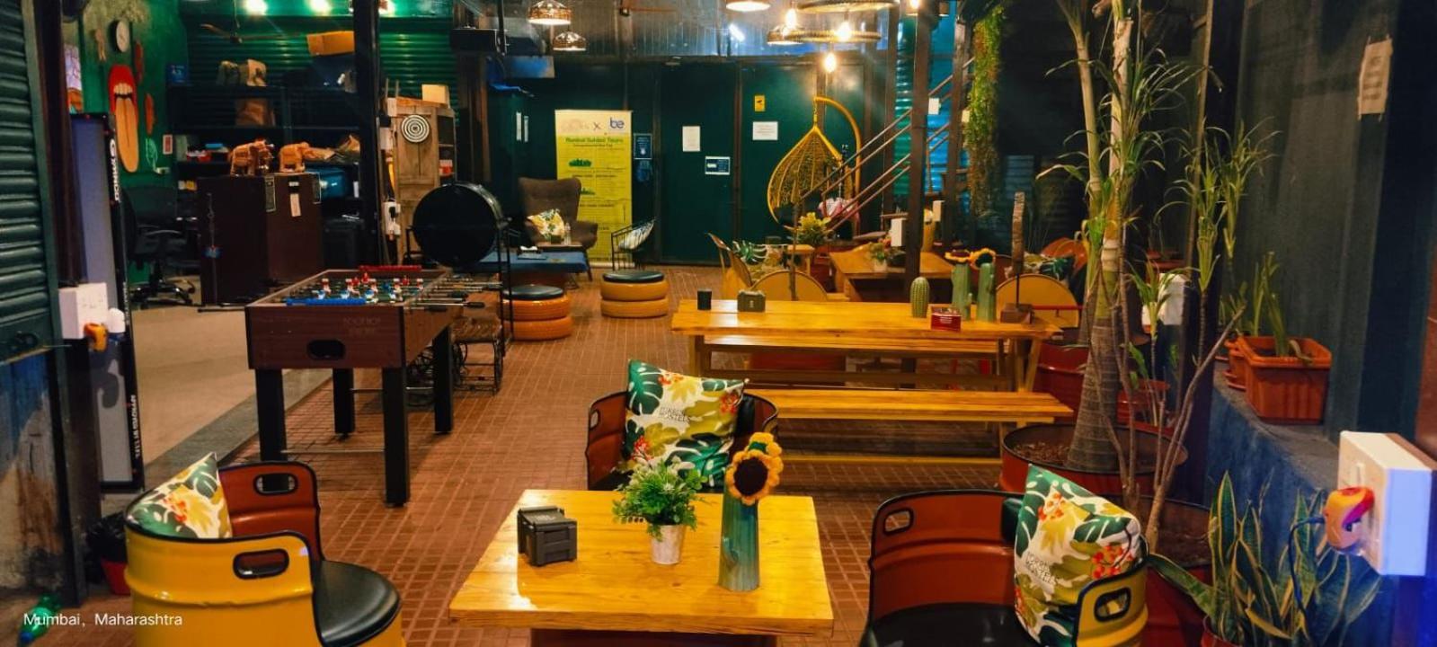 Forrest Hostels มุมไบ ภายนอก รูปภาพ