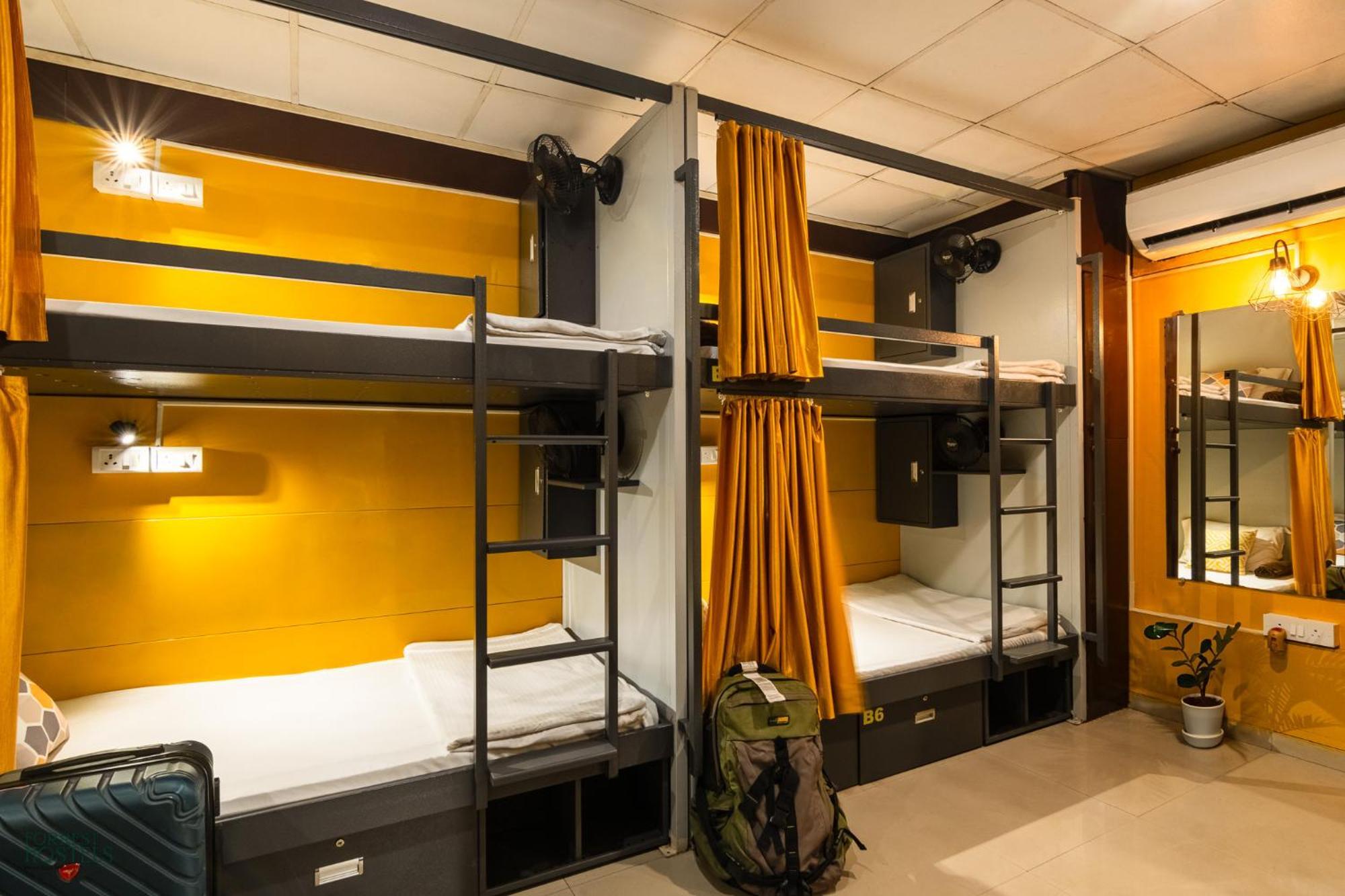Forrest Hostels มุมไบ ภายนอก รูปภาพ