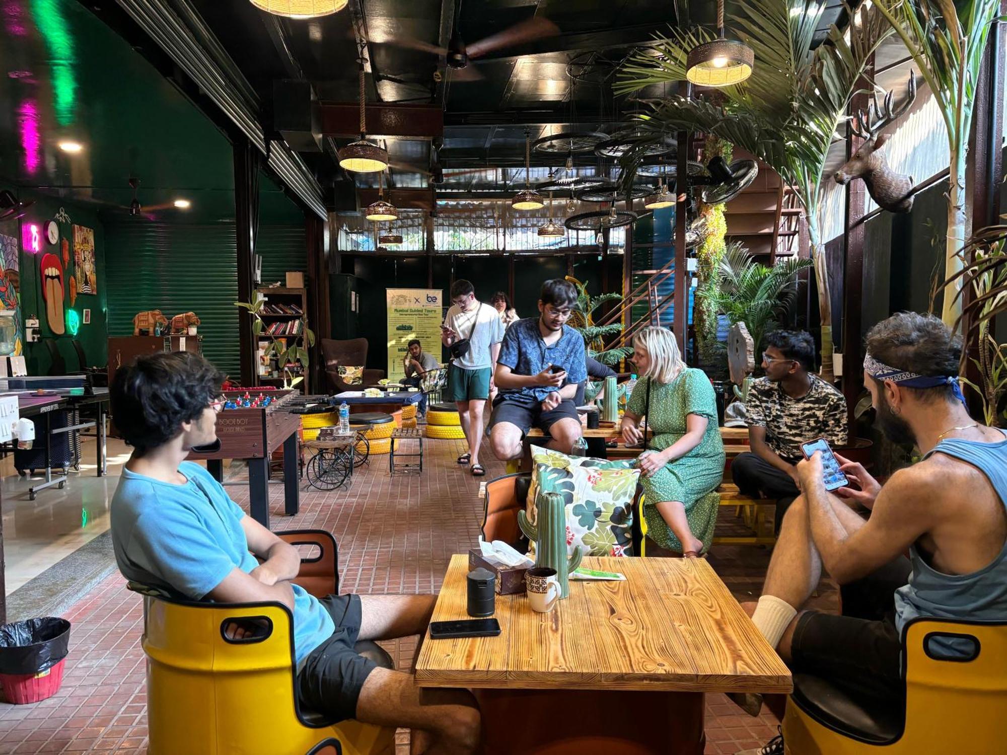 Forrest Hostels มุมไบ ภายนอก รูปภาพ