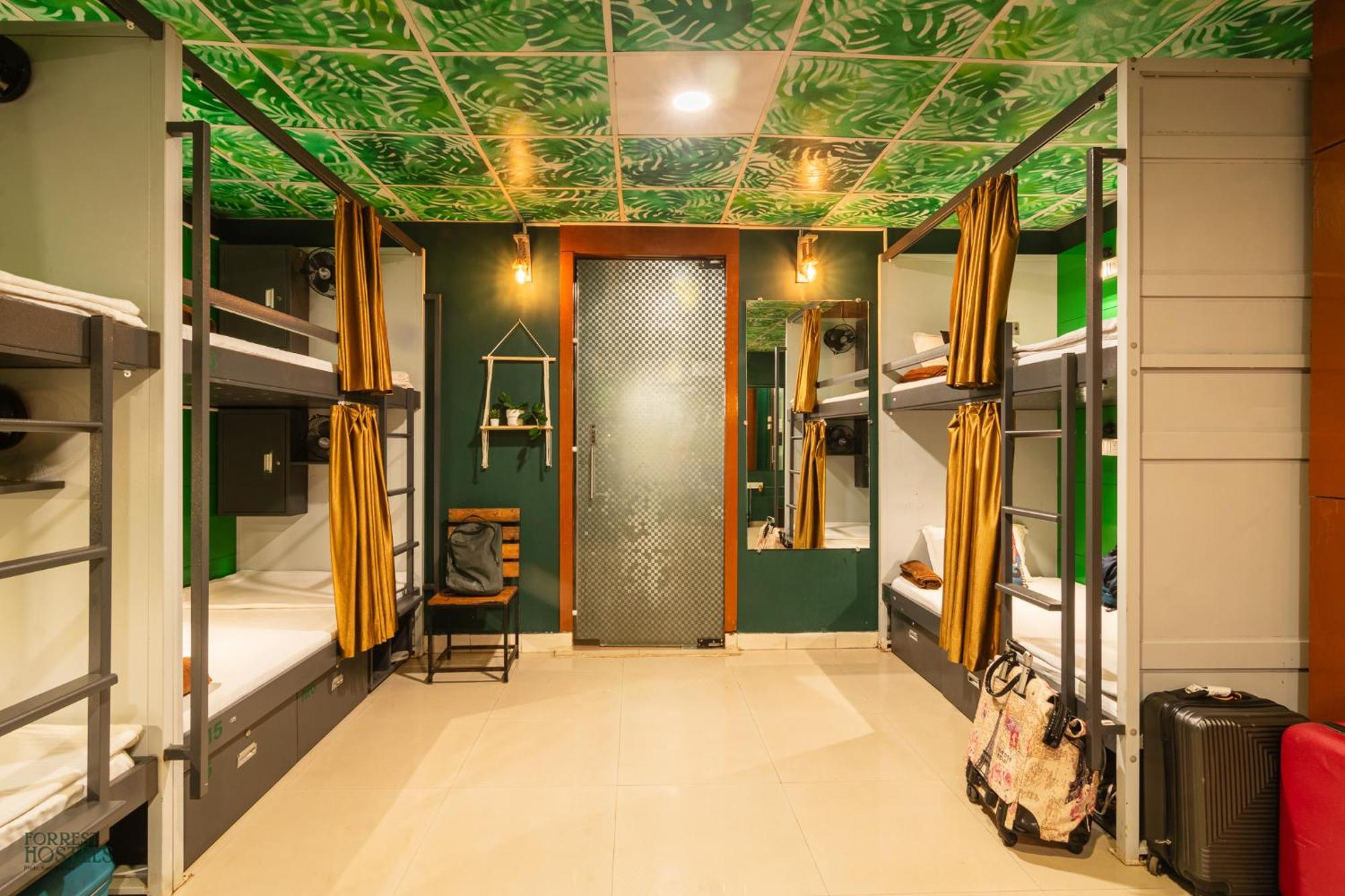 Forrest Hostels มุมไบ ภายนอก รูปภาพ