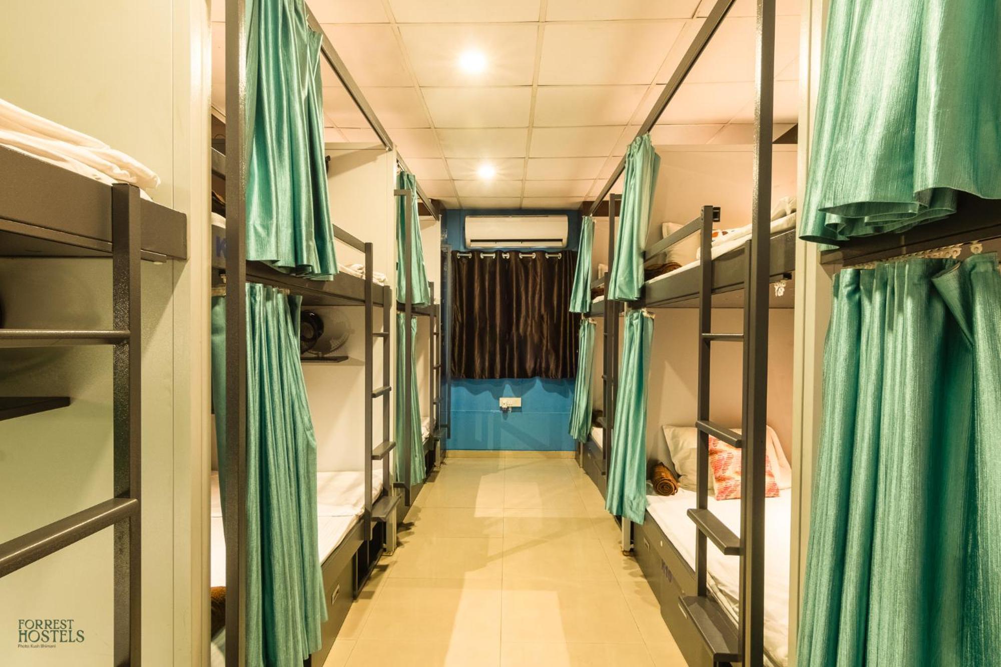 Forrest Hostels มุมไบ ภายนอก รูปภาพ